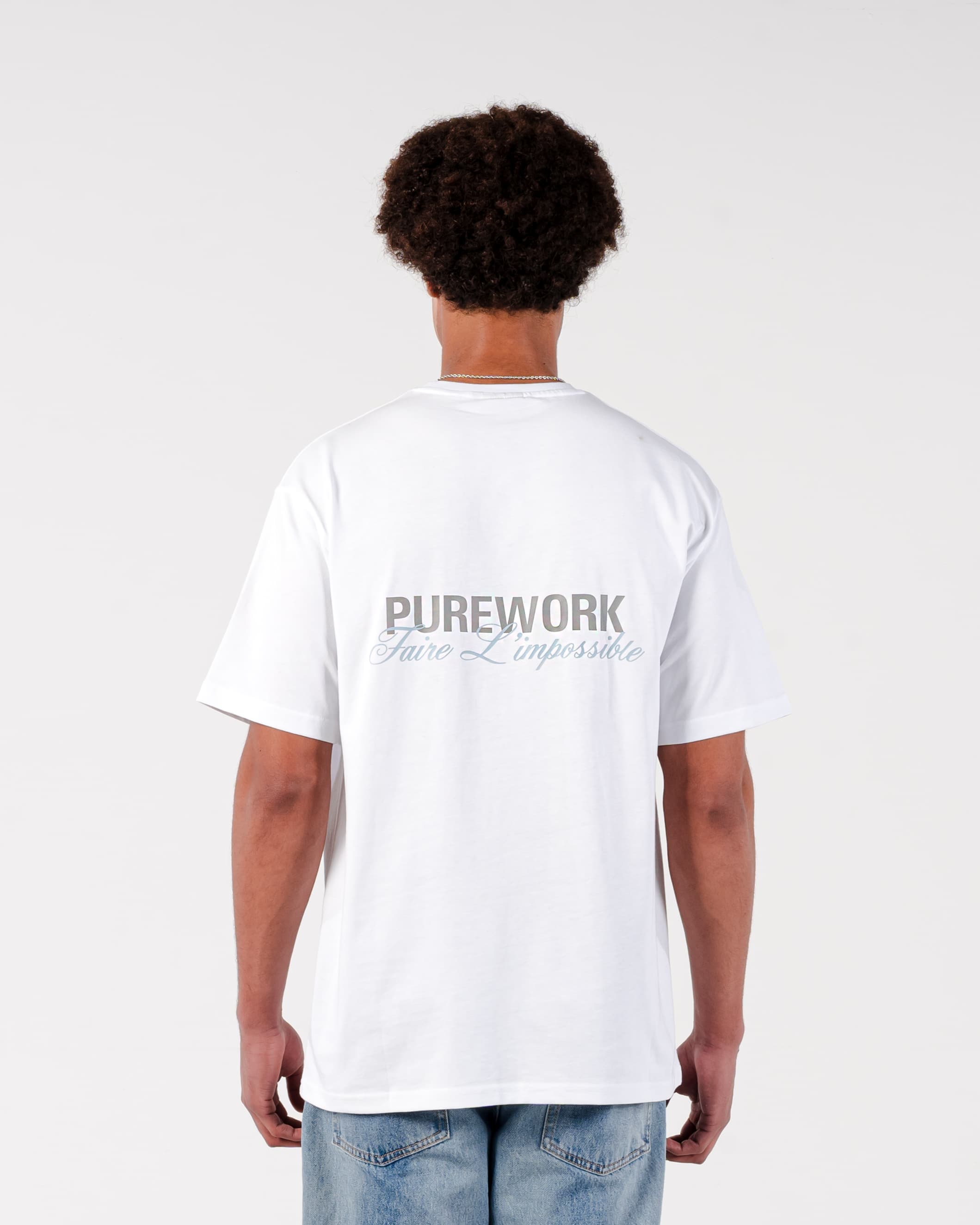 purework-faire-limpossible-tshirt-wit-voorkant-model